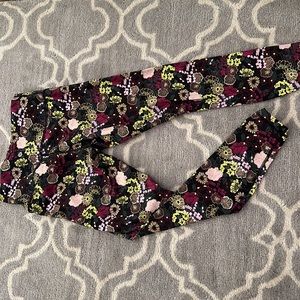 Lululemon leggings Size 8 (Never worn)